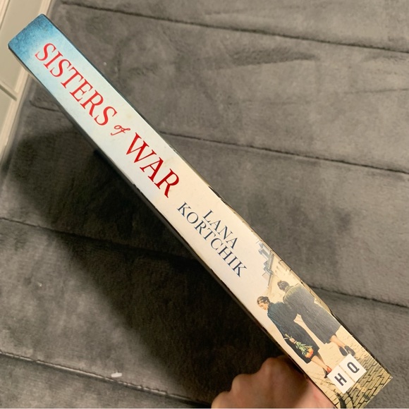 Sisters of War - Picture 3 of 6